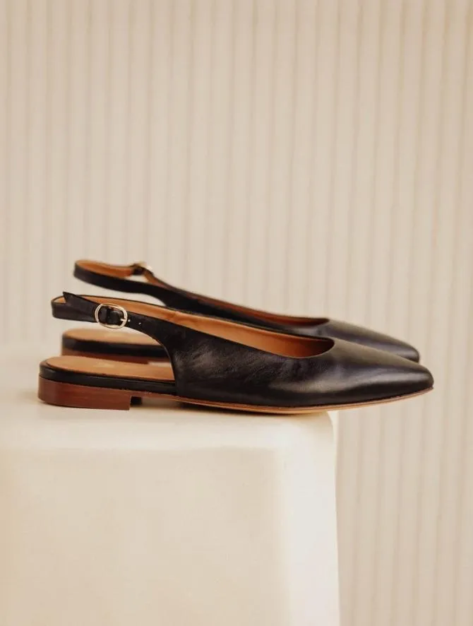 Bobbies Sandals and Mules Women Paige Passion Black