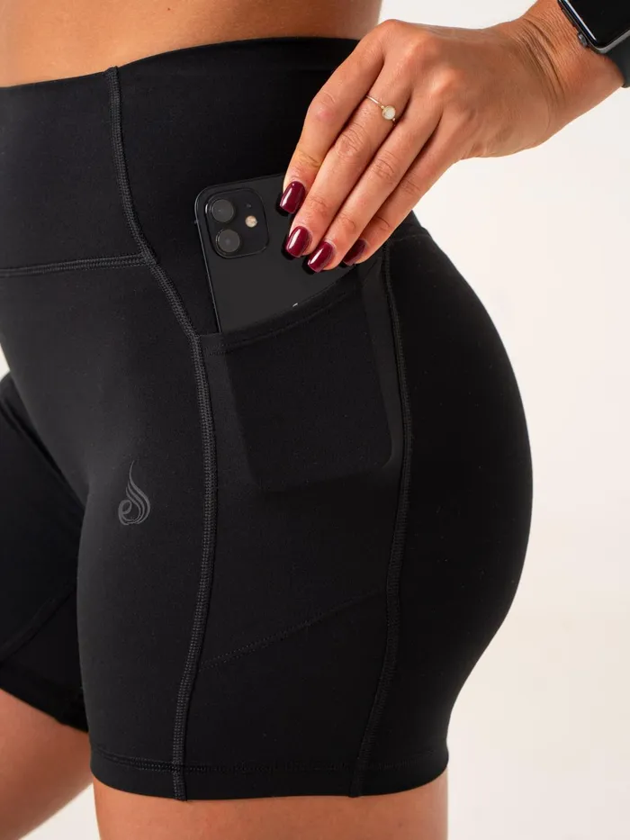 NKD Pocket Shorts 8211 Black Women Ryderwear Gym Shorts