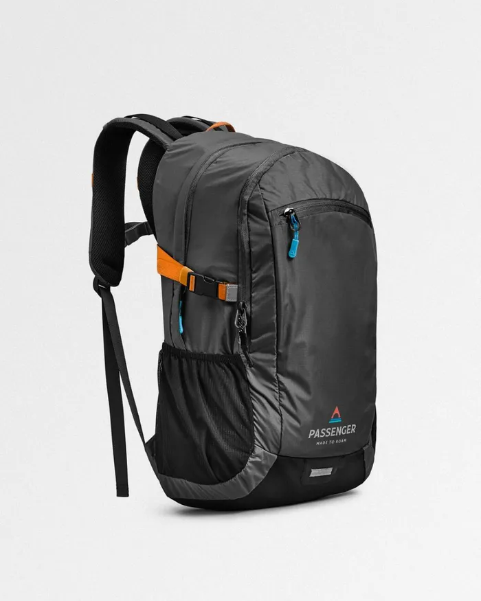Passenger Backpacks and Bags WomenMen Track Recycled 30L Backpack Black Black