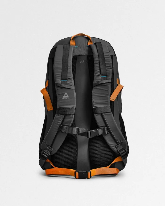 Passenger Backpacks and Bags WomenMen Track Recycled 30L Backpack Black Black