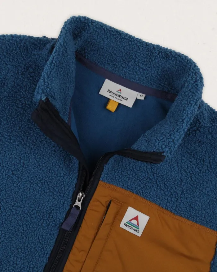 Passenger Tops Men Born Explorer Recycled PolarLined Sherpa Fleece Blue Steel Blue Steel