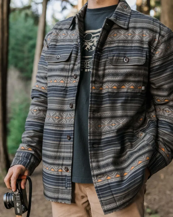 Passenger Tops Men Freestyle SherpaLined Overshirt Faded Black Faded Black