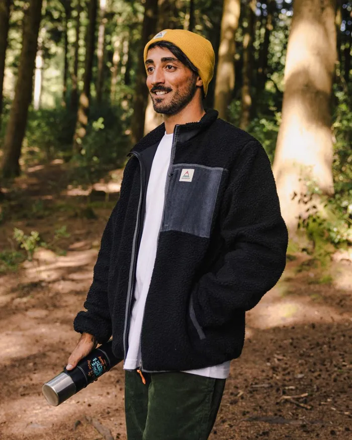 Passenger Tops Men Trekker Recycled DeepPile Sherpa Fleece Black Black