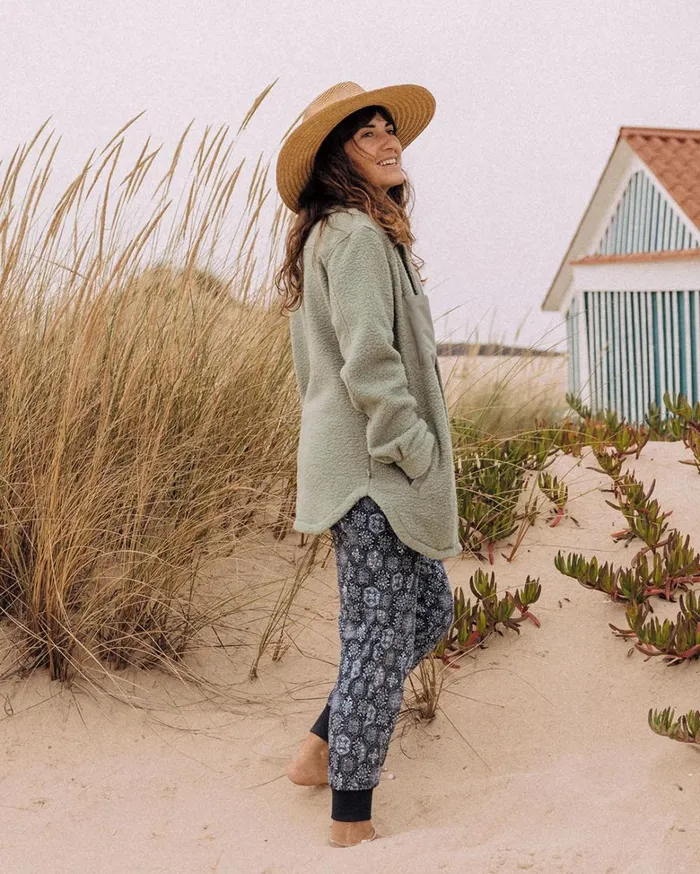 Passenger Tops Women Rappel Recycled Sherpa Oversized Shirt Pistachio Pistachio