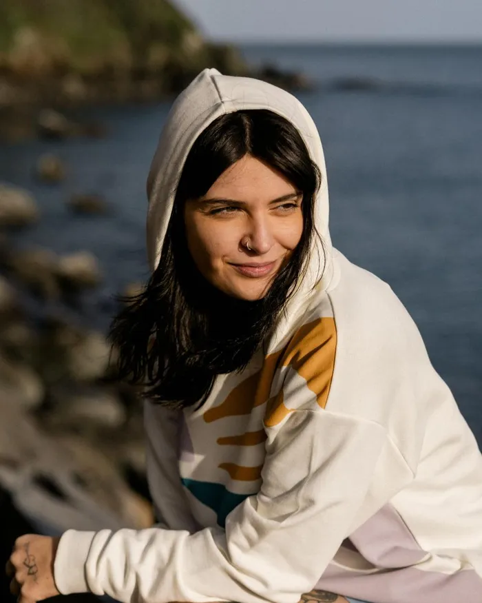 Passenger Tops Women Sunsets Organic Cotton Hoodie Marshmallow Marshmallow