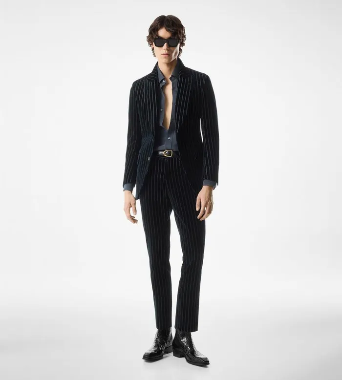 Suits Men TOM FORD EMBOSSED VELVET DYLLAN JACKET Navy Suits Men TOM FORD EMBOSSED VELVET DYLLAN JACKET Navy