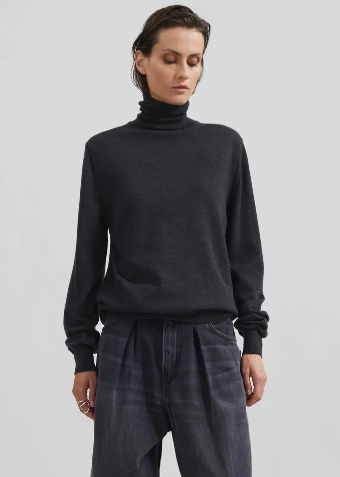 The Frankie Shop Knitwear Women Eve Thin Turtleneck Sweater 8211 Dark Grey Melange