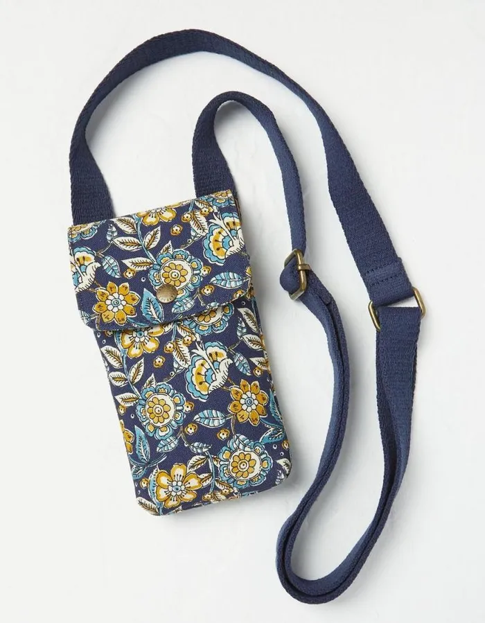 Women Bags and Purses FatFace Elsie Canvas Phone Bag Navy